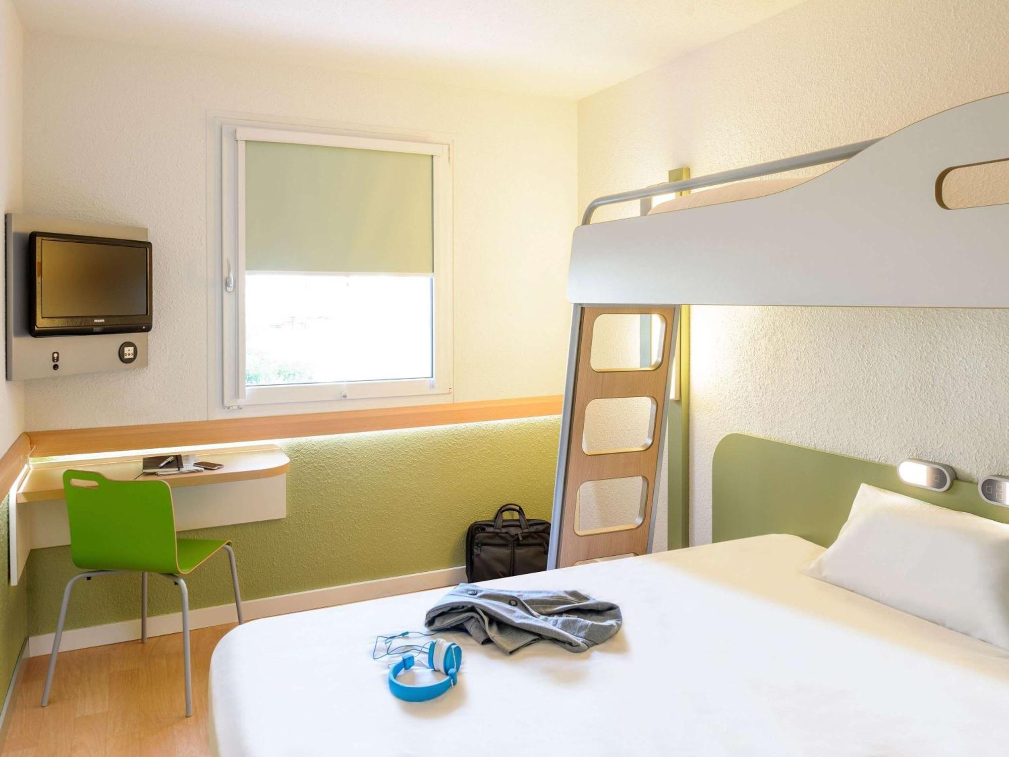Ibis Budget Lille Gares Vieux-Лілль Екстер'єр фото