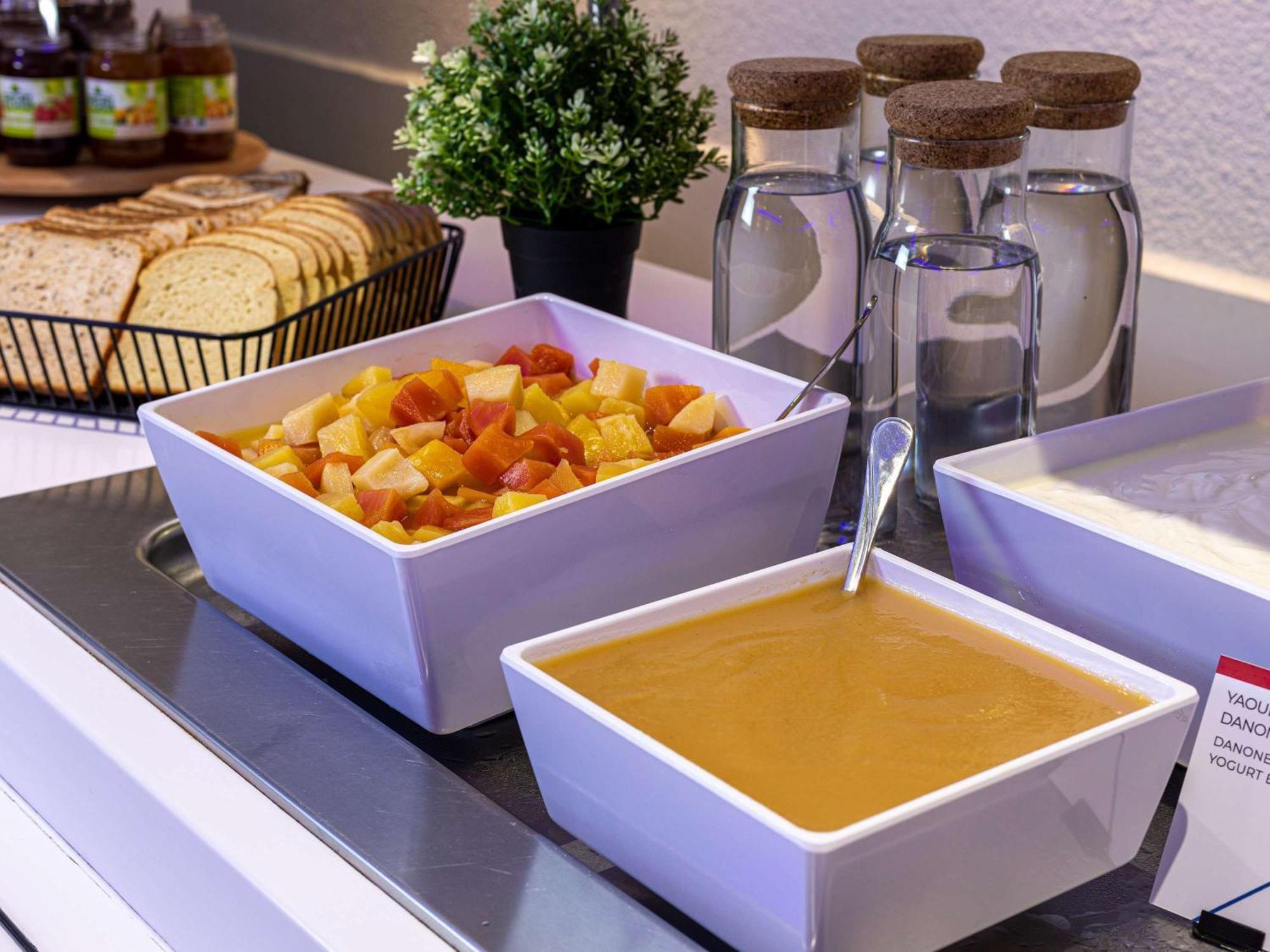 Ibis Budget Lille Gares Vieux-Лілль Екстер'єр фото