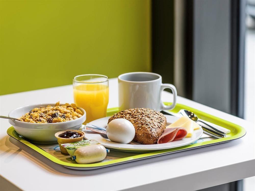 Ibis Budget Lille Gares Vieux-Лілль Екстер'єр фото